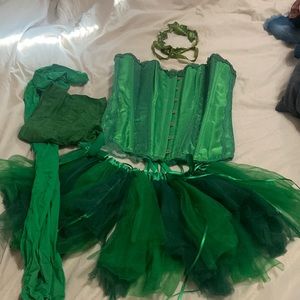 HALLOWEEN COSTUME- 5 Piece POSION IVY COSTUME
